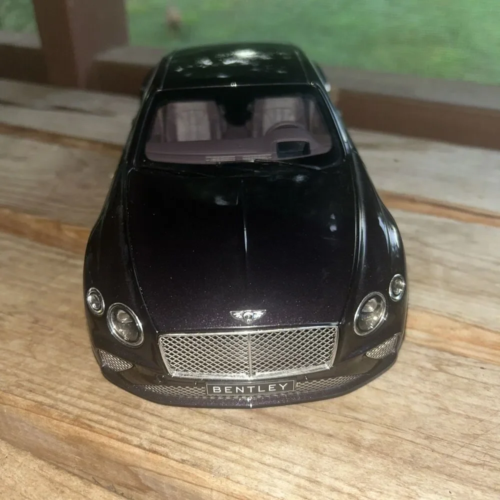 NOREV 2018 Bentley Continental GT 1/18 Scale Damson Violet- MISSING SIDE MIRRORS
